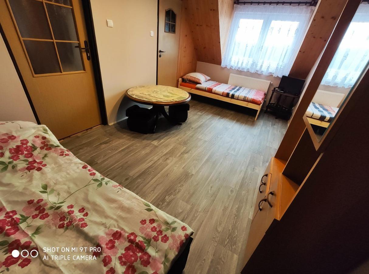 Agroturystyka Pod Kolami Myczkowce Bagian luar foto