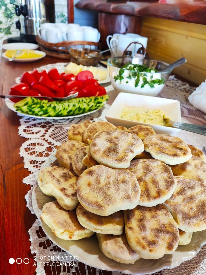 Agroturystyka Pod Kolami Myczkowce Bagian luar foto