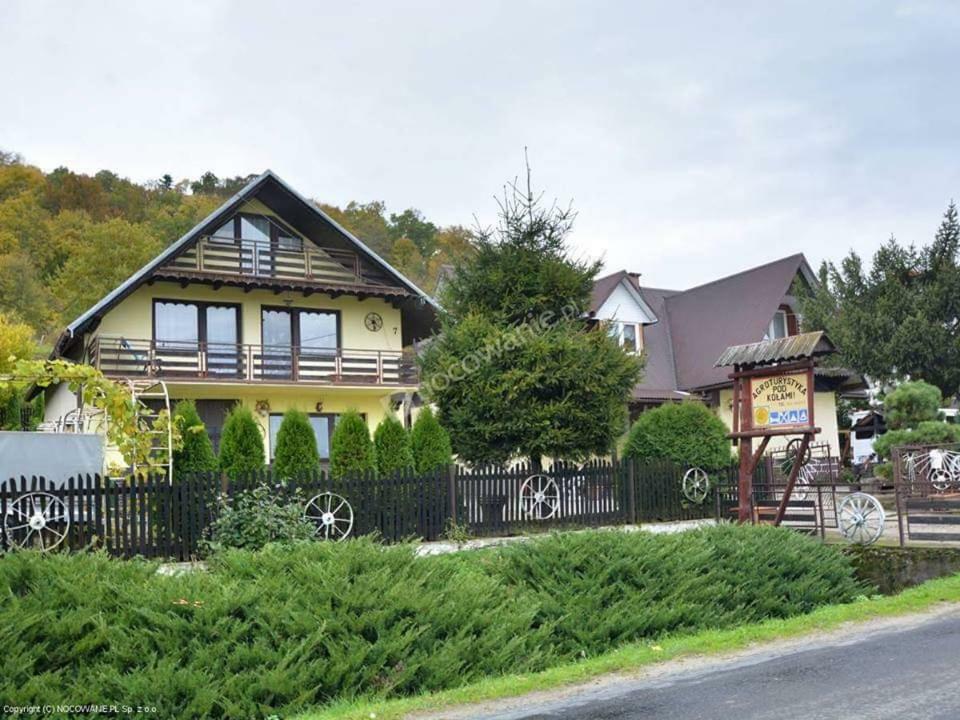 Agroturystyka Pod Kolami Myczkowce Bagian luar foto